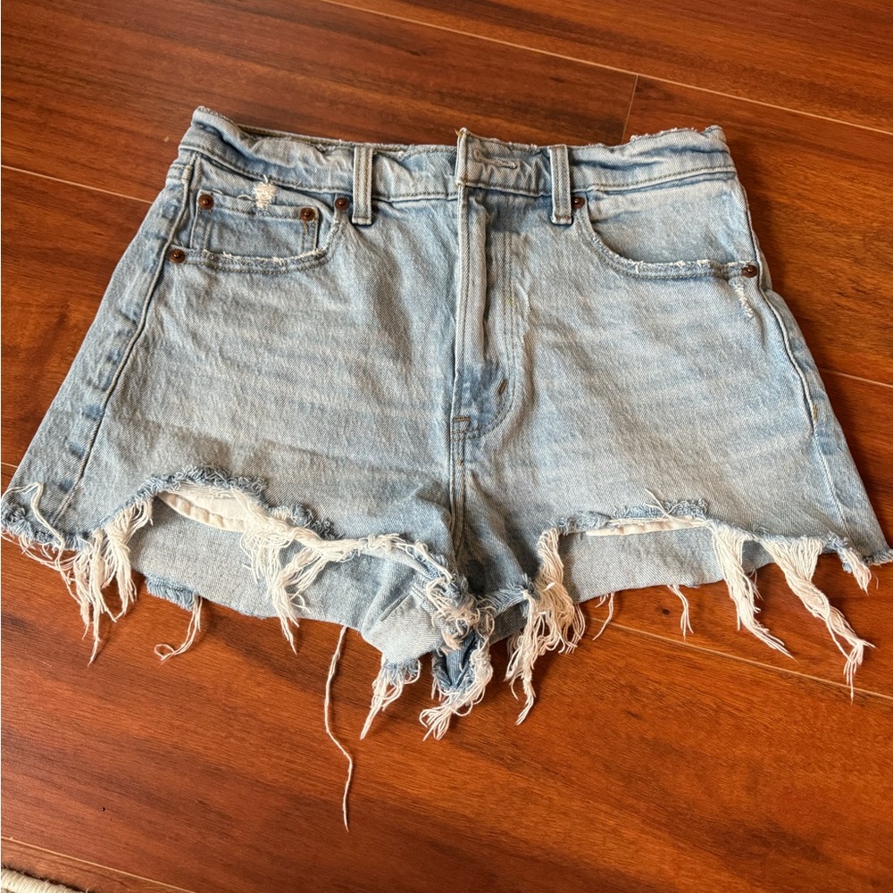 Abercrombie & Fitch Mom Short